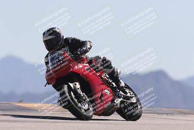 media/Oct-13-2025-Moto Forza (Mon) [[a66d839500]]/3-B Group/Session 4 (Turn 9)/